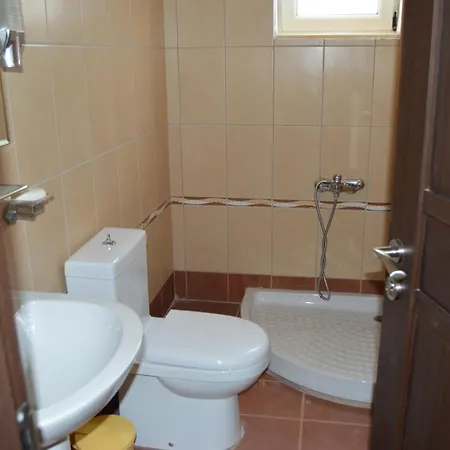 Elena Apartman Marathiász